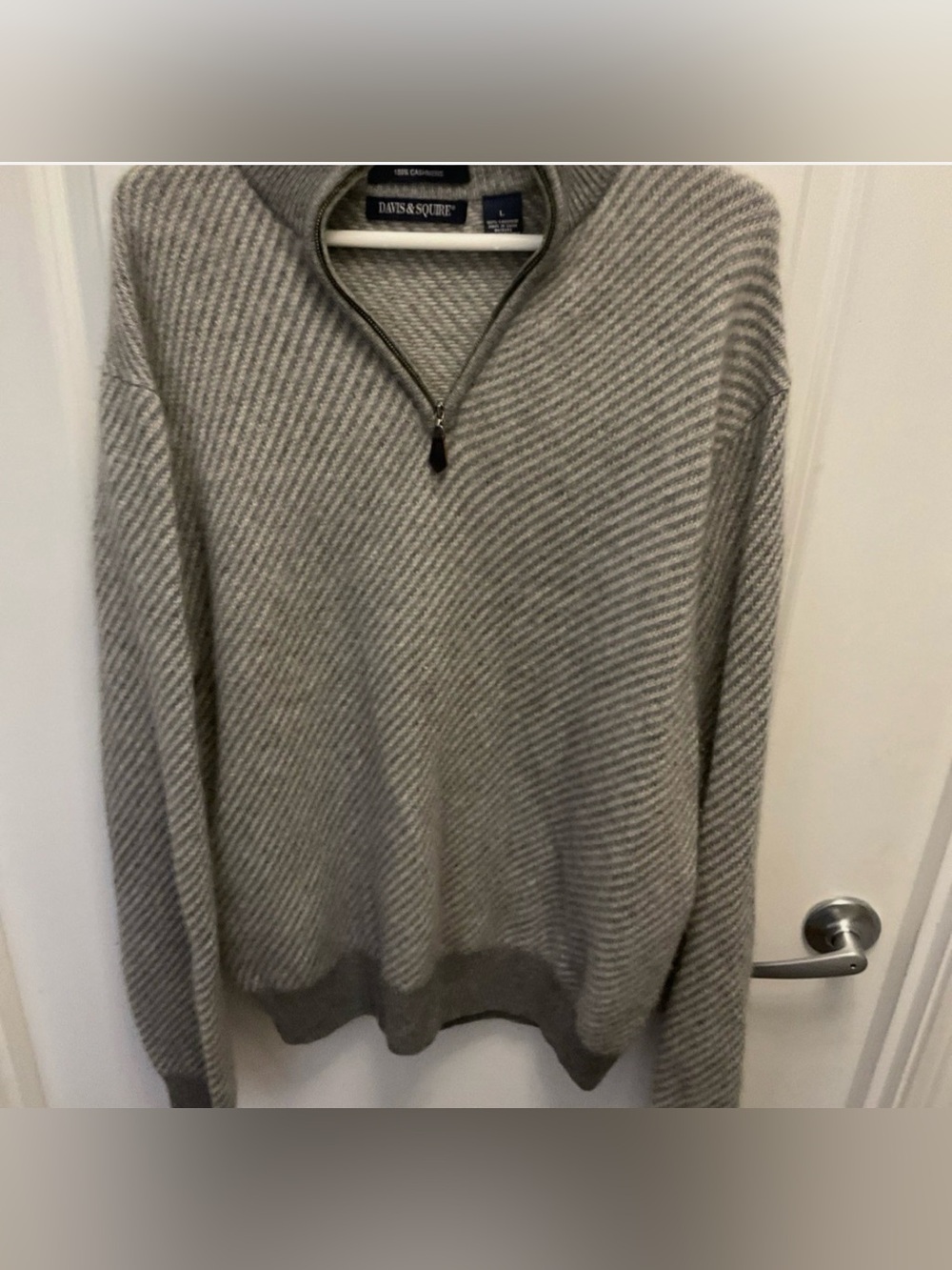 Davis & Squire; Men's Gray Half-Zip Sweater 
100% Cashmere